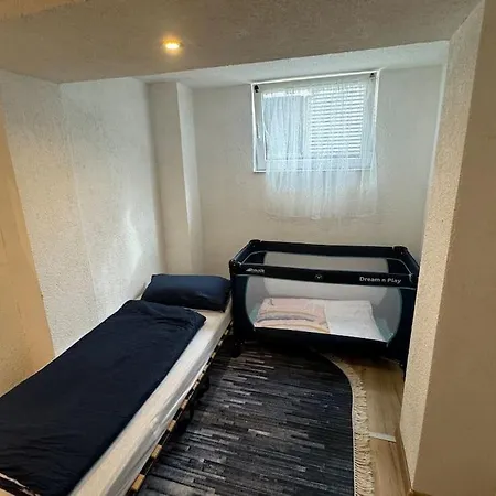 Gaestewohnung In Apartman